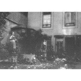 carte postale de la Maison - archive - le jardin