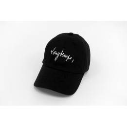 Casquette avec citation "Longtemps,"