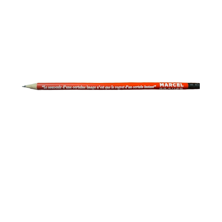 Crayon à papier rouge citation "À l'ombre des jeunes filles en fleurs"